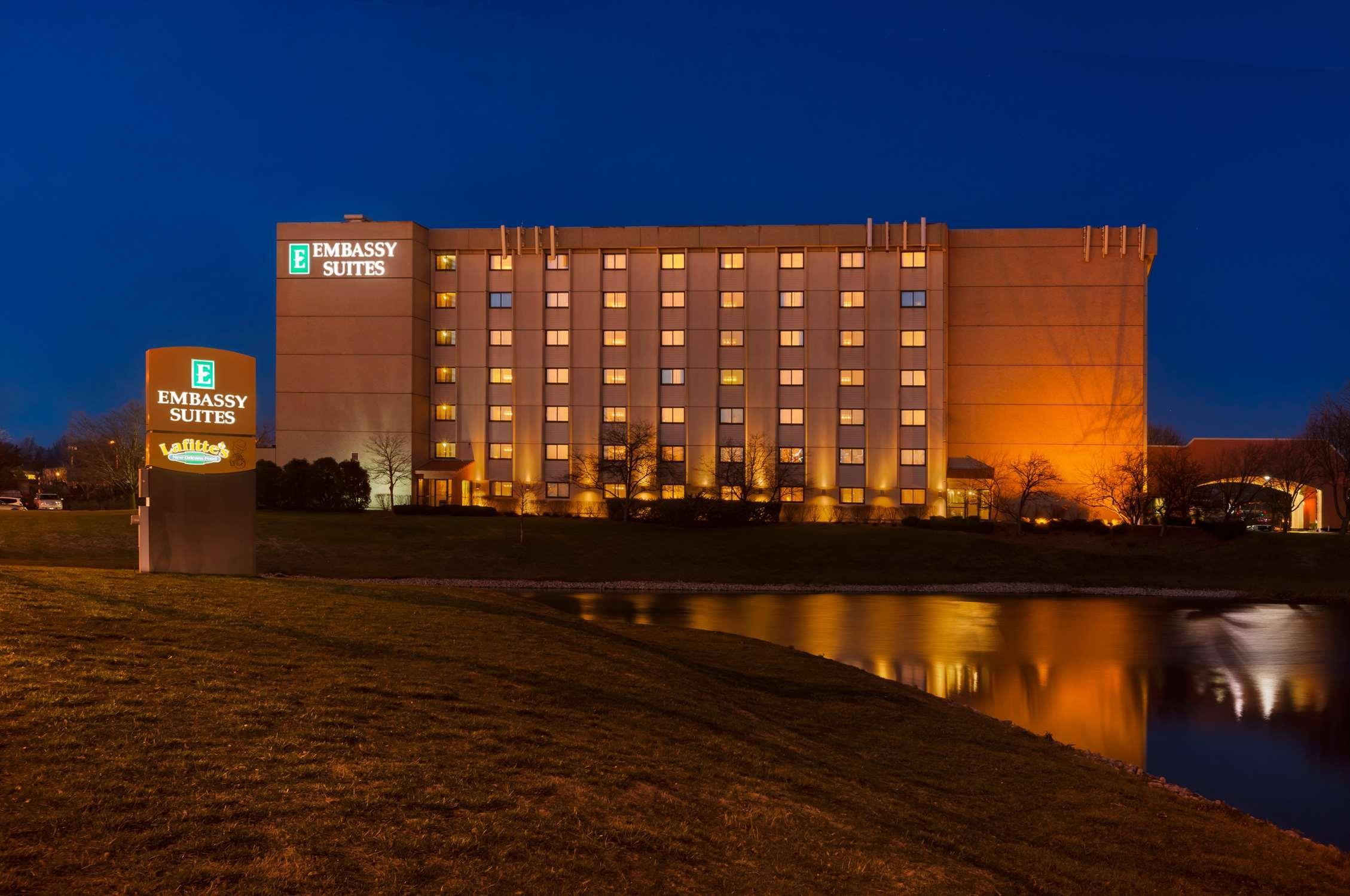 Embassy Suites By Hilton Chicago Schaumburg Woodfield Exteriör bild