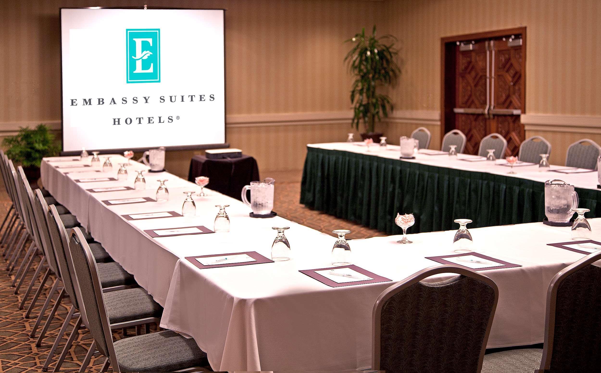 Embassy Suites By Hilton Chicago Schaumburg Woodfield Exteriör bild