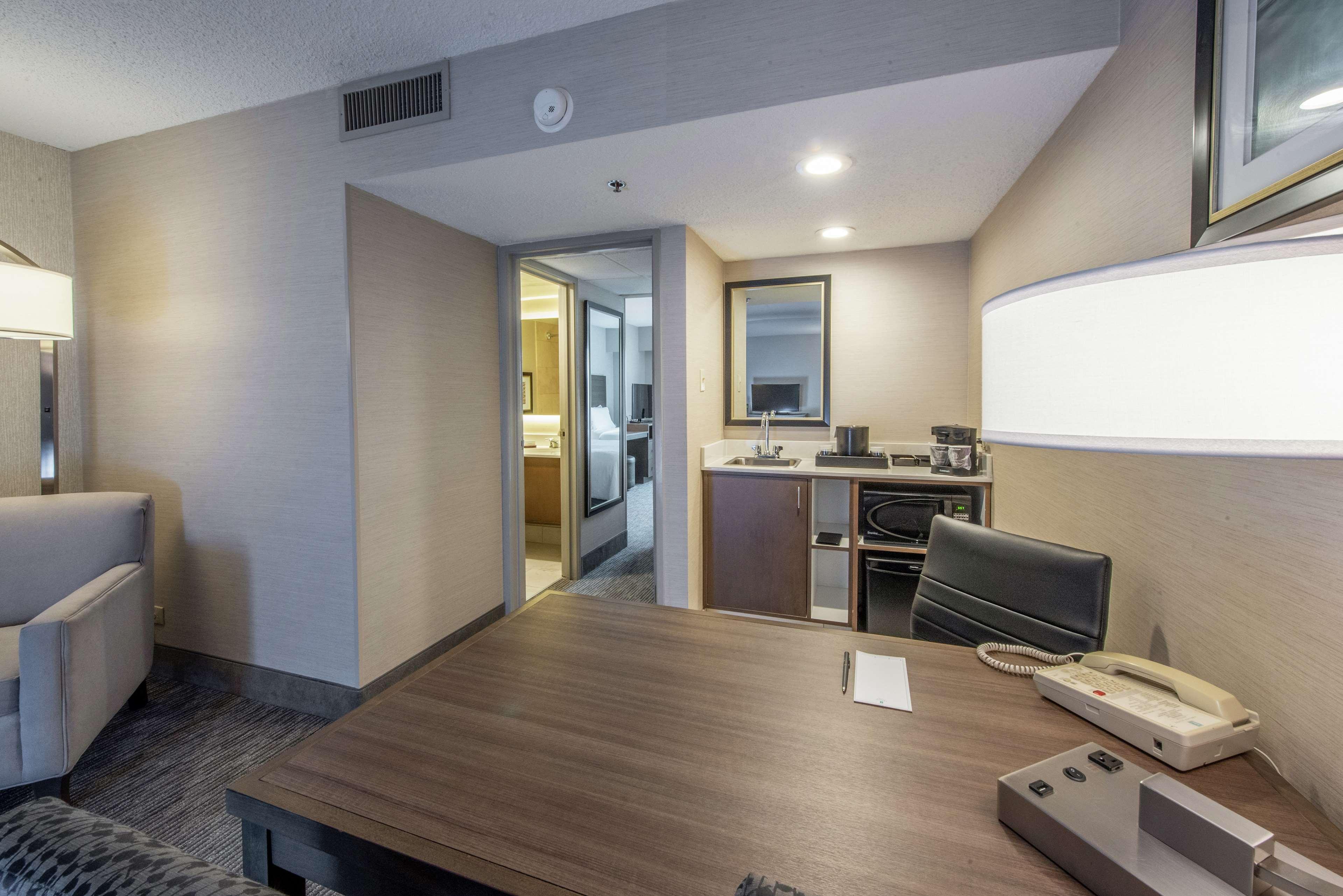 Embassy Suites By Hilton Chicago Schaumburg Woodfield Exteriör bild