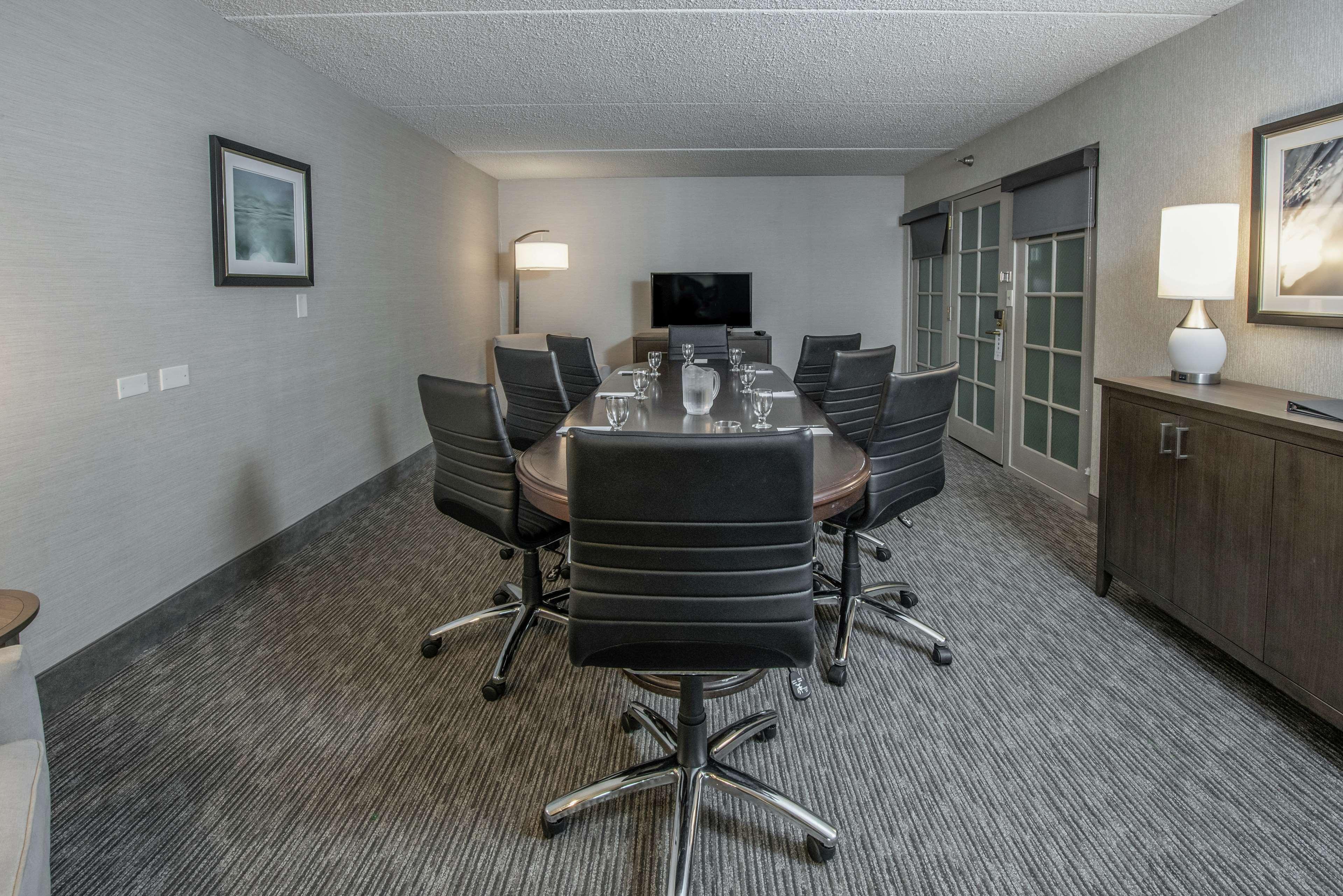 Embassy Suites By Hilton Chicago Schaumburg Woodfield Exteriör bild