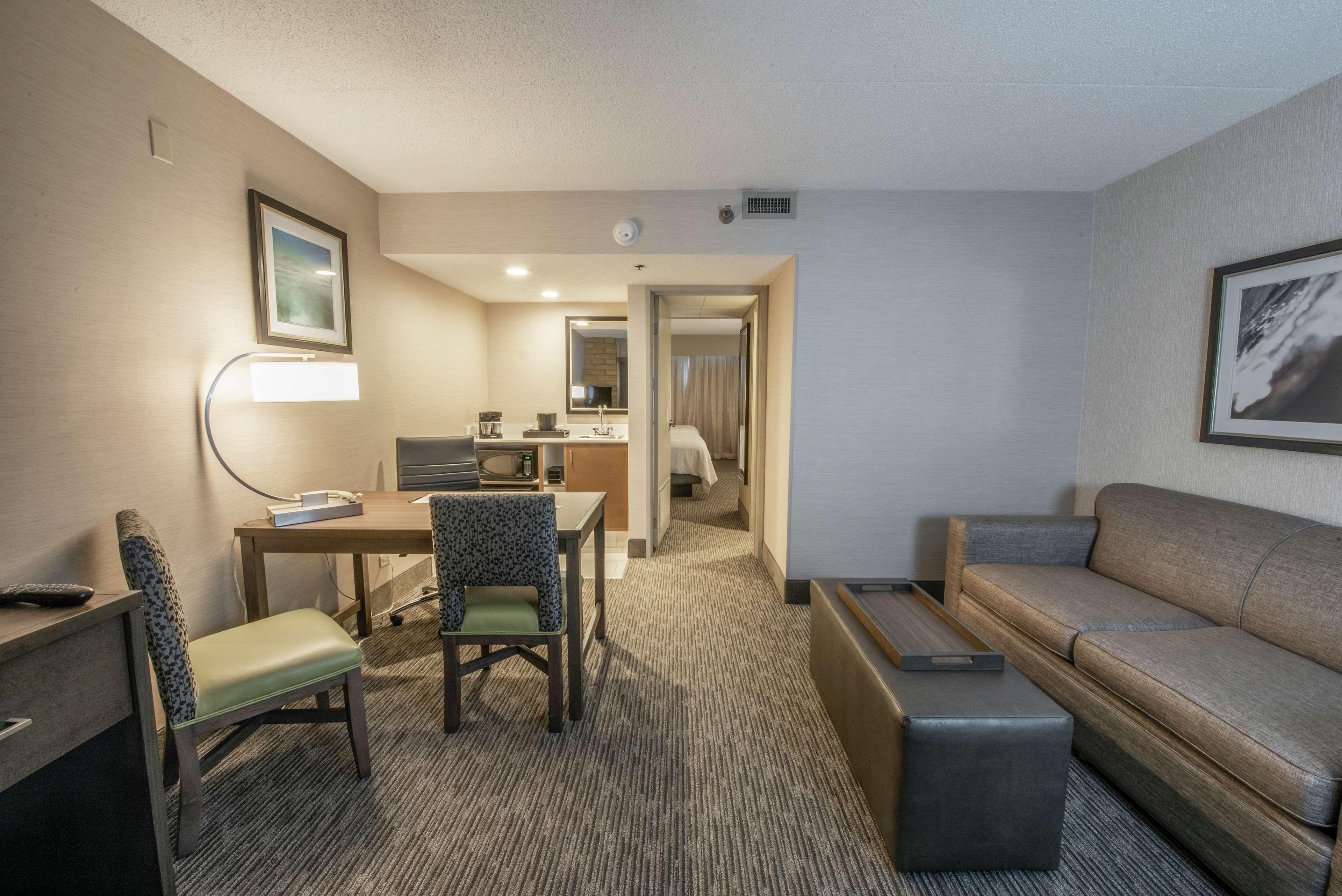 Embassy Suites By Hilton Chicago Schaumburg Woodfield Exteriör bild