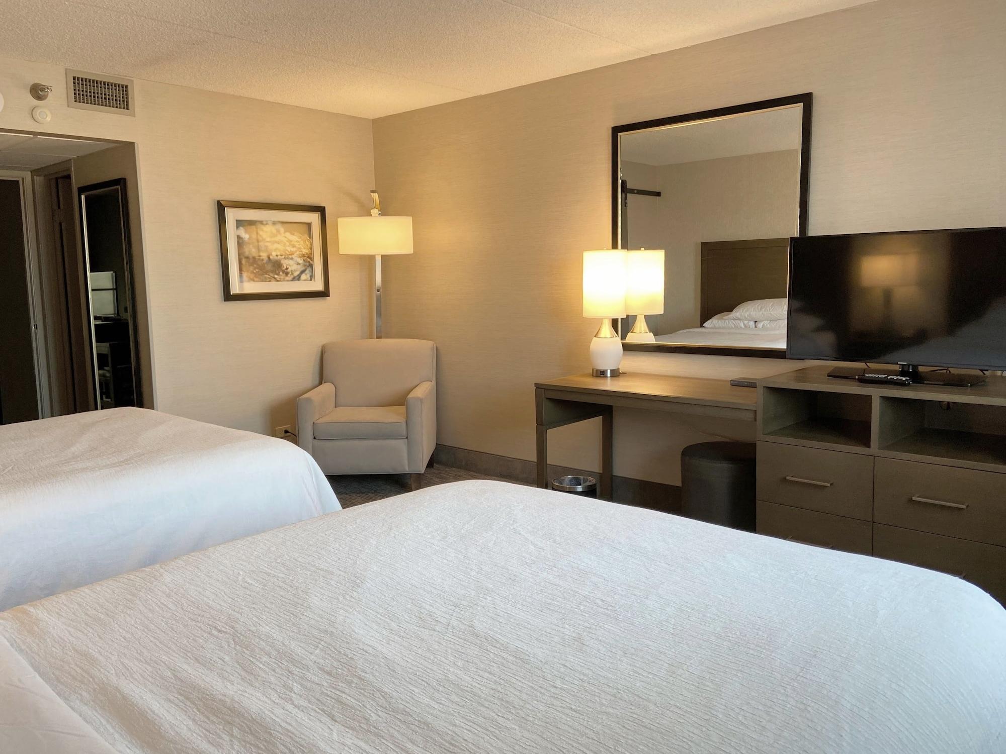 Embassy Suites By Hilton Chicago Schaumburg Woodfield Exteriör bild