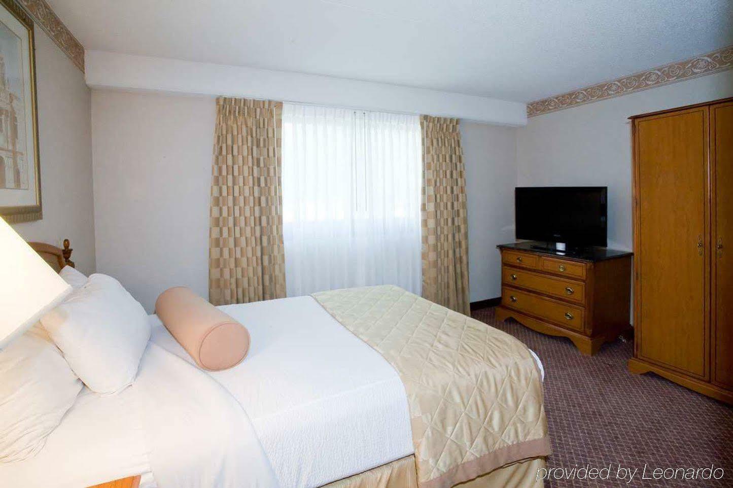 Embassy Suites By Hilton Chicago Schaumburg Woodfield Exteriör bild